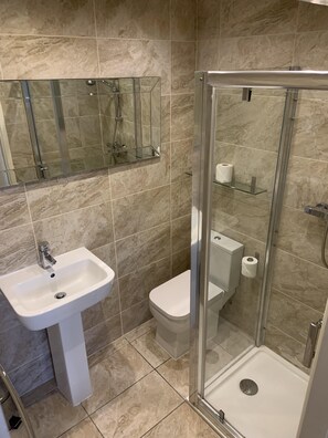 House, Private Bathroom, Sea View | Bathroom - Entire Seaside Home, Sleeps 8, All En-suite Rooms (Wallasey)