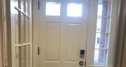 Cozy Home Heart of the Village Near Golf & Colgate