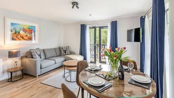 Apartment, Private Bathroom (Vaa) | Lounge
