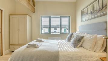 2 bedrooms, free WiFi, bed sheets