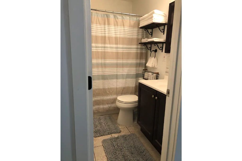 Beautiful home, located near all Houston attractions. 