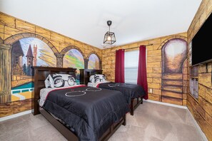 6 bedrooms, iron/ironing board, travel cot, WiFi