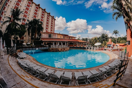 7 piscinas al aire libre. Hotsprings Hotel BVTUR