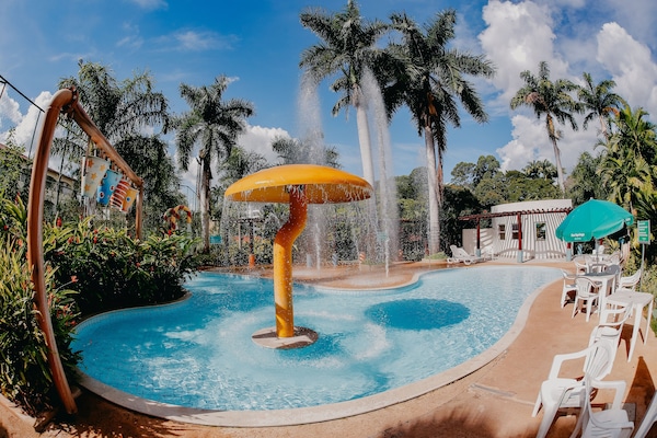 7 albercas al aire libre