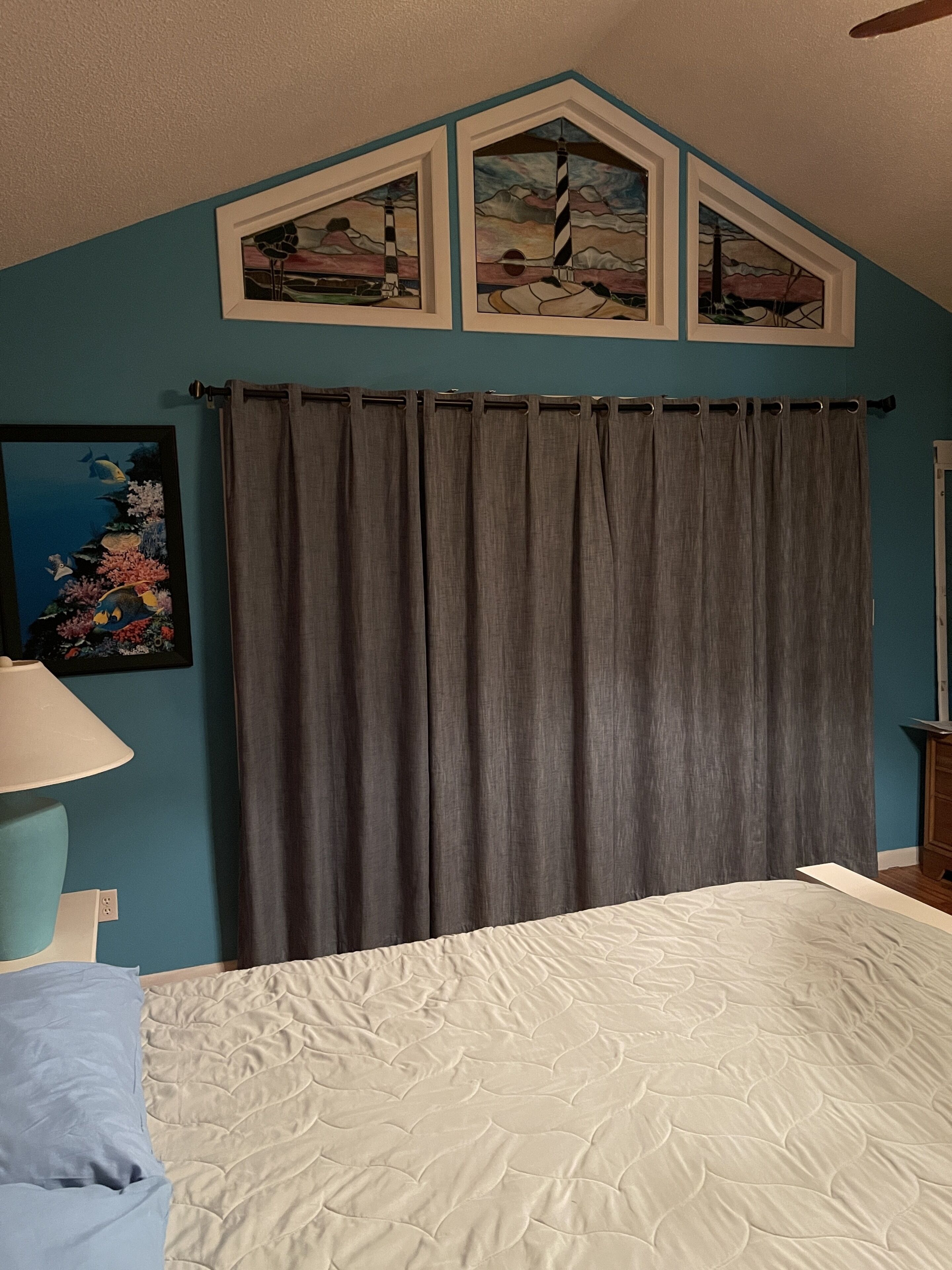 Romantic Seashore Getaway with Spectacular Ocean Views