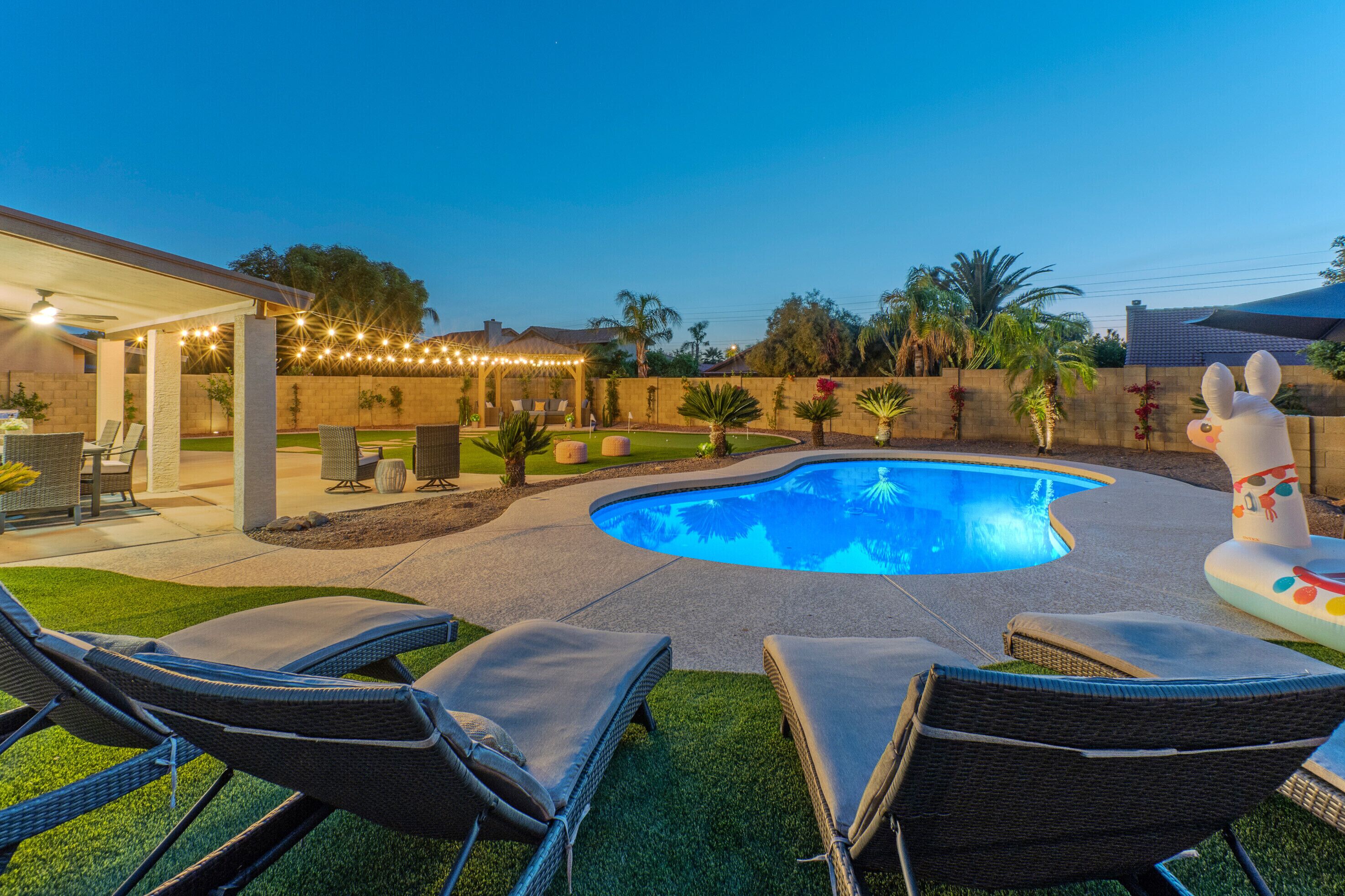North Scottsdale retreat; outdoor living, putting green, heated pool & more!
