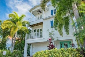Exterior - Coastal Bliss- 2-Minute Walk to the beach with private pool and spa!! (Holmes Beach)