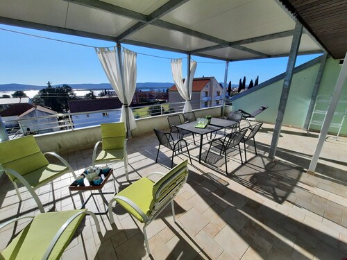 Two Bedroom Apartment with Balcony and Sea View