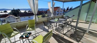 Two Bedroom Apartment with Balcony and Sea View