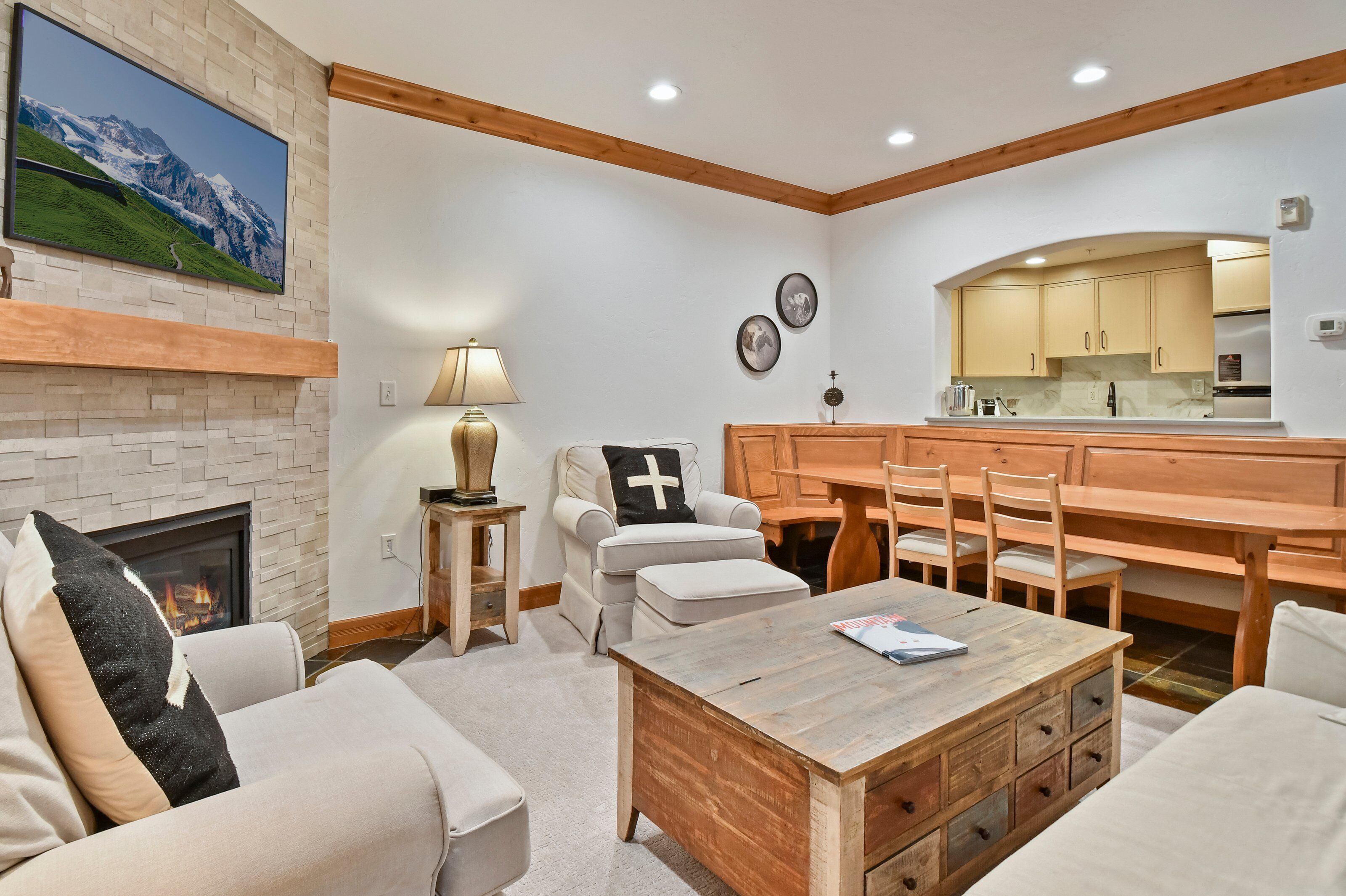 智能电视、壁炉