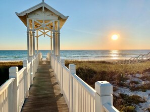 Una spiaggia nelle vicinanze