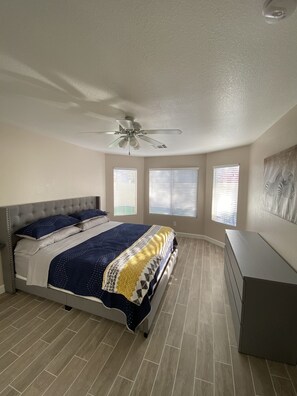 3 bedrooms, WiFi, bed sheets