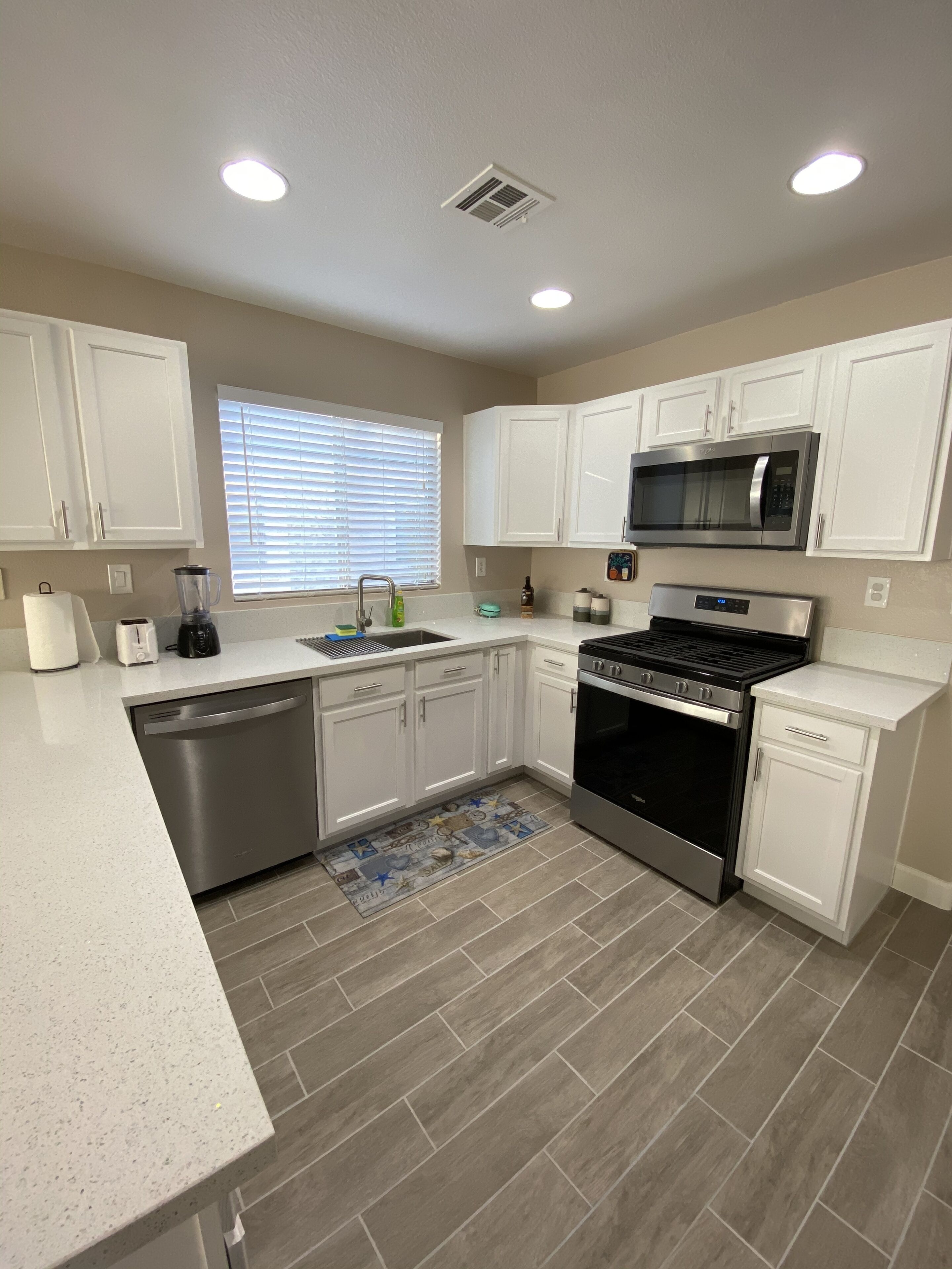 Microwave, oven, stovetop, dishwasher