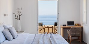 Luxury Studio Suite (Earth) | Egyptian cotton sheets, premium bedding, memory foam beds, minibar