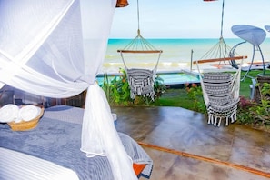 King Suite with Infinity Pool View | 1 bedroom, premium bedding, down comforters, Select Comfort beds