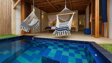King Suite with Private Pool | 1 dormitorio, ropa de cama de alta calidad, edredones de plumas