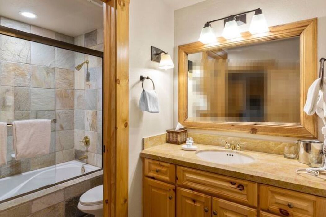 Ski in/out, 1-bedroom in the mountains