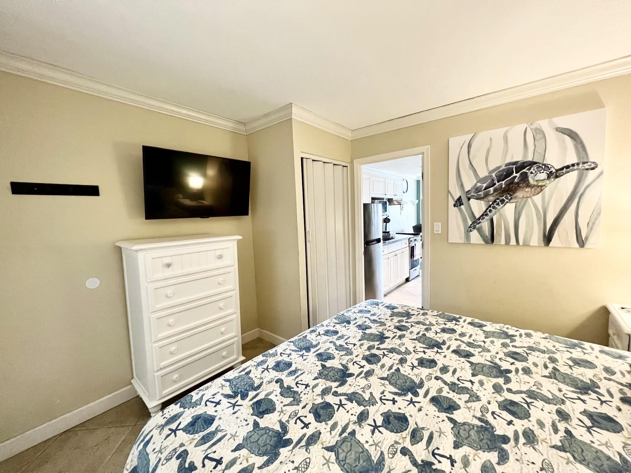 202 Direct Oceanfront 1 bedroom/1 bath condo