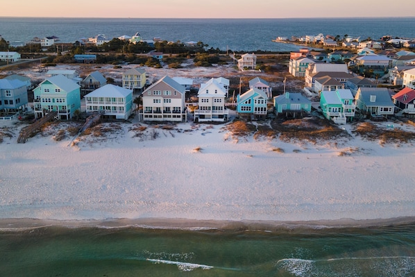 Am Strand, Liegestühle, Strandtücher