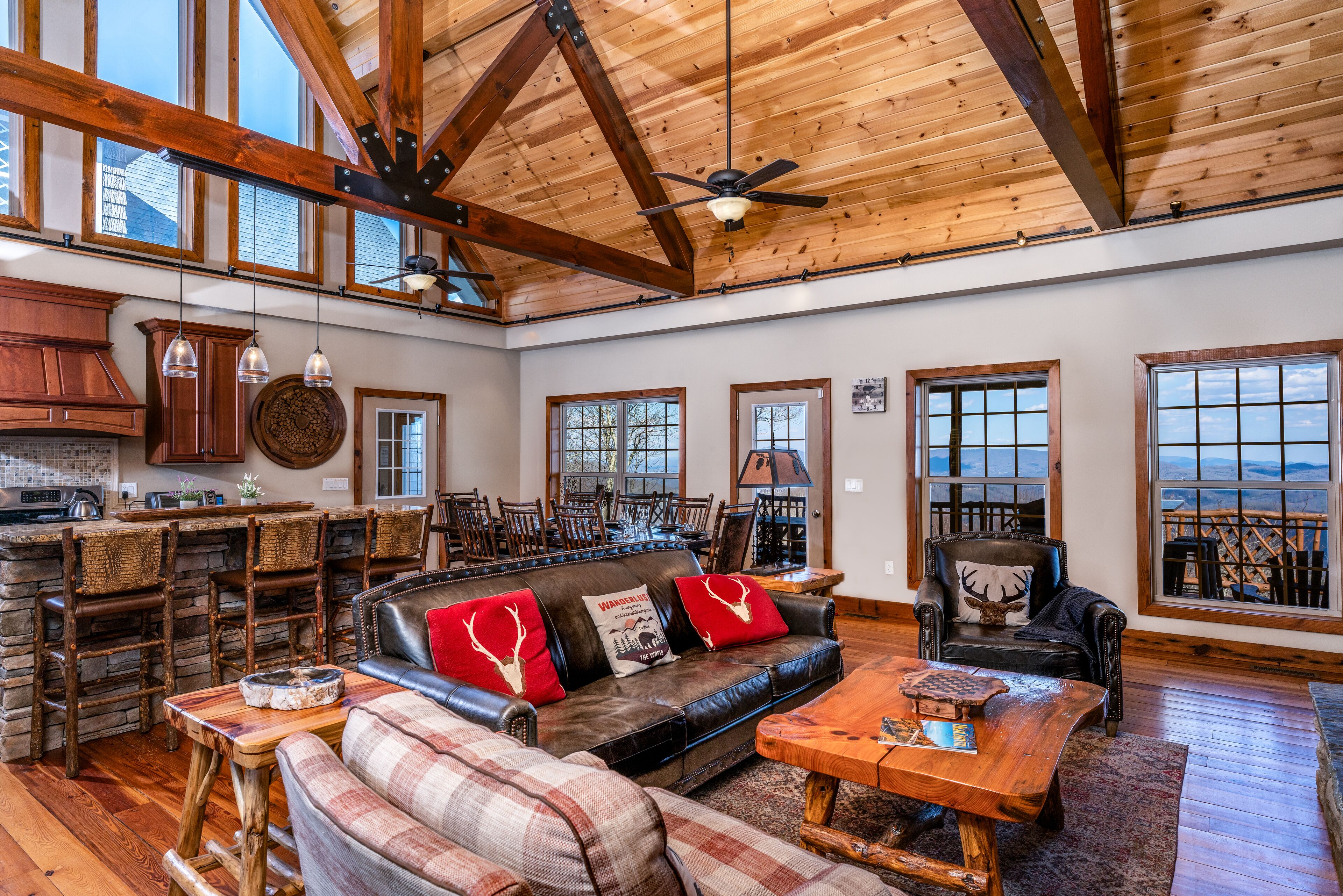 Private Mountain Cabin w/Hot Tub, Endless Views, Fireplace, Game Room on 3 acres