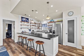 House (3 Bedrooms) | Property amenity - A Time to Lime by Ryson Vacation Rentals (Galveston)