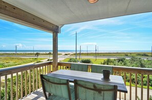 House (3 Bedrooms) | Property amenity - A View to Remember by Ryson Vacation Rentals (Galveston)
