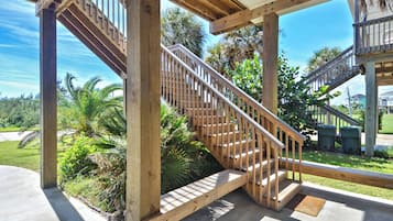 House (3 Bedrooms) | Property amenity