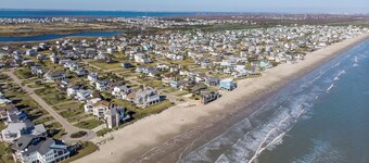 All Decked Out by Ryson Vacation Rentals