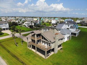 House (3 Bedrooms) | Property amenity