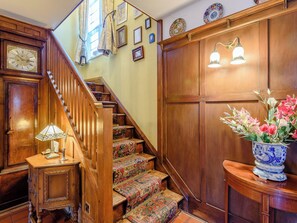 Interior - 5 bedroom accommodation in Sandilands (Sandilands)