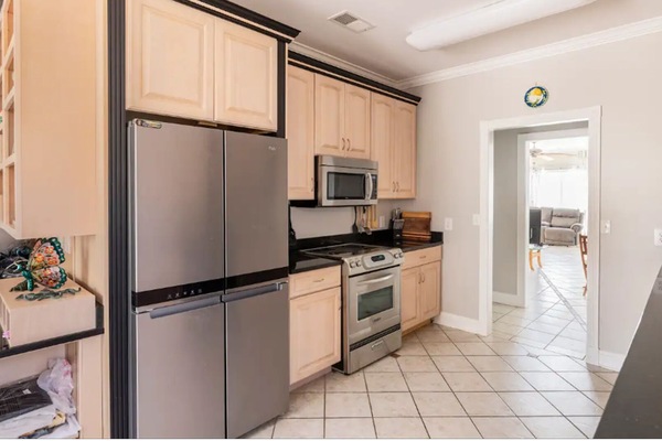 Refrigerador, microondas, horno, placa de cocina