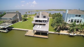 House (6 Bedrooms) | Property amenity - Bahia Azul Sunset by Ryson Vacation Rentals (Galveston)