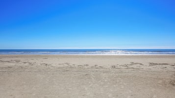 House (3 Bedrooms) | Property amenity