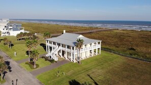 House (5 Bedrooms) | Front of property - Beachfront Flamingo by Ryson Vacation Rentals (Galveston)