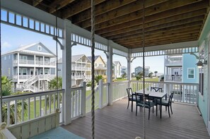 Casa (6 Bedrooms) | Servicio de la propiedad