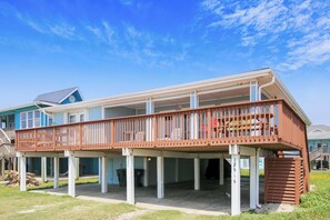 House (3 Bedrooms) | Property amenity - Bermuda Beachfront by Ryson Vacation Rentals (Galveston)