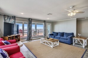 House (3 Bedrooms) | Property amenity - Bermuda Beachfront by Ryson Vacation Rentals (Galveston)