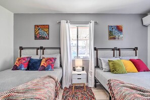 1 habitación, tabla de planchar con plancha, internet y ropa de cama 