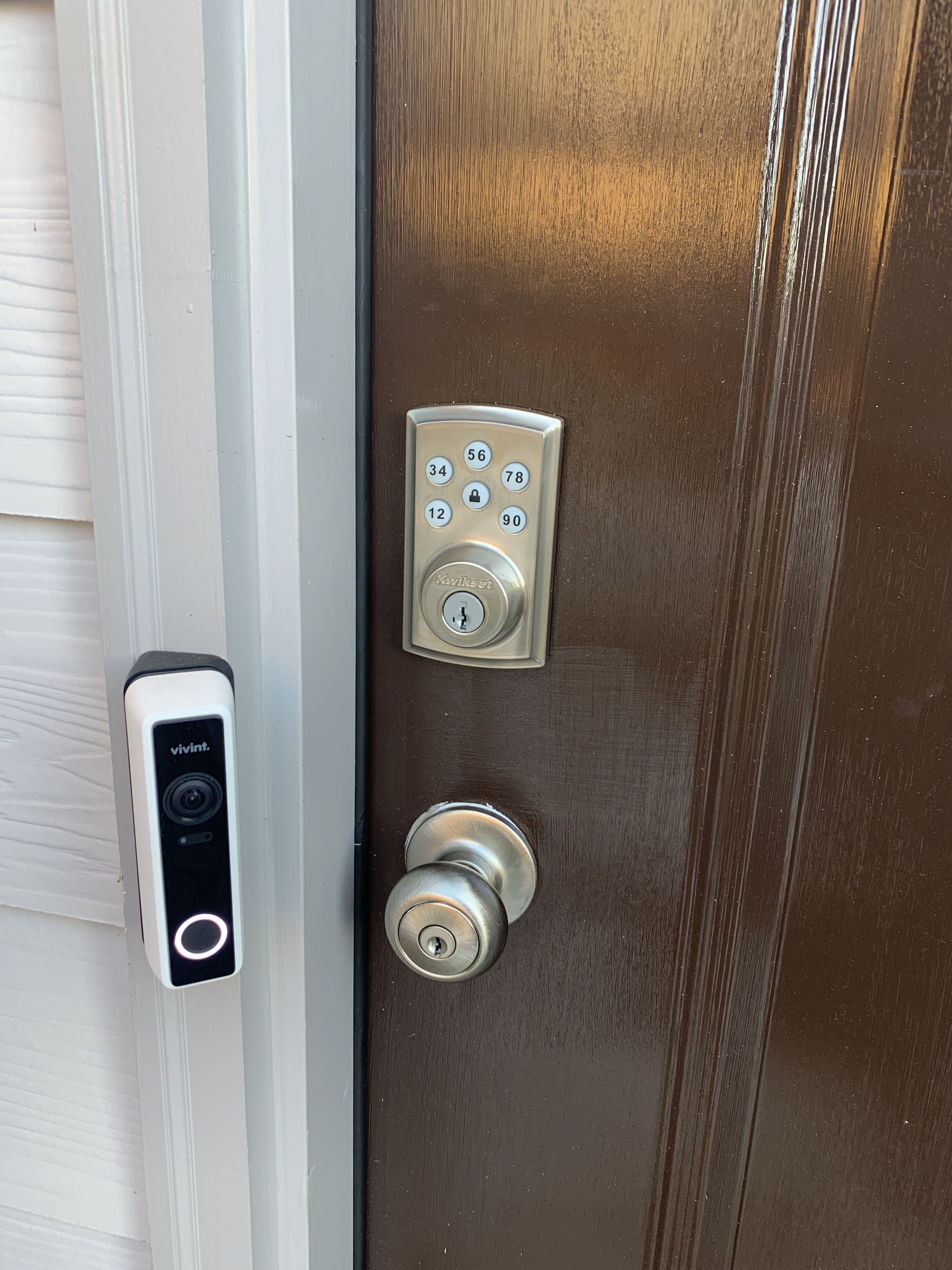 20mins from Downtown: Private Bedroom in Cozy Lux Townhome