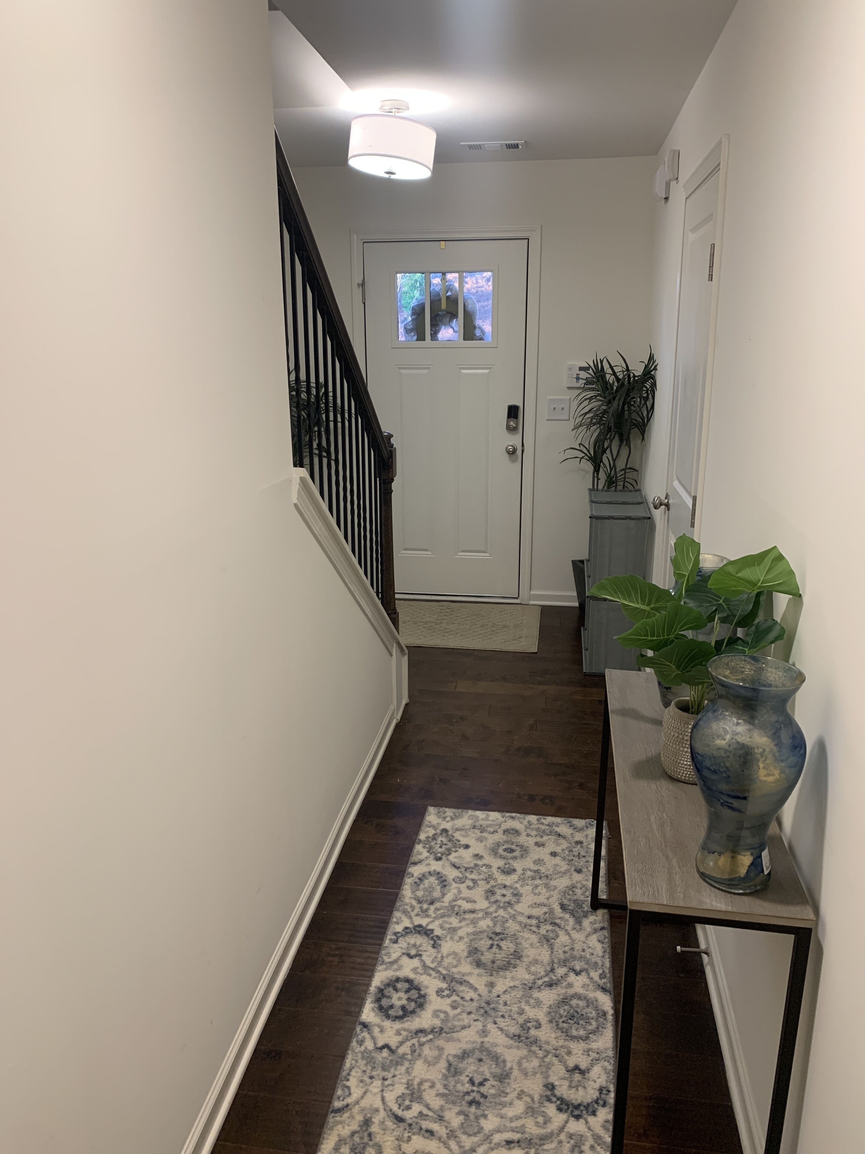 20mins from Downtown: Private Bedroom in Cozy Lux Townhome