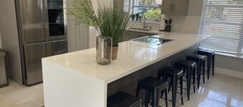 3 blocks from Lauderdale-by-the-Sea. Great home for families.