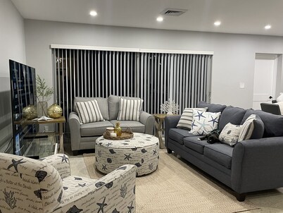 3 blocks from Lauderdale-by-the-Sea. Great home for families.