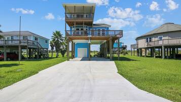 House (4 Bedrooms) | Property amenity