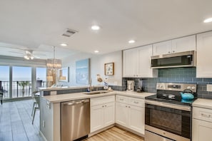 Condo, Multiple Beds, Ocean View | Private kitchen | Fridge, microwave, oven, stovetop