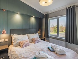2 quartos, Wi-Fi de cortesia, roupa de cama