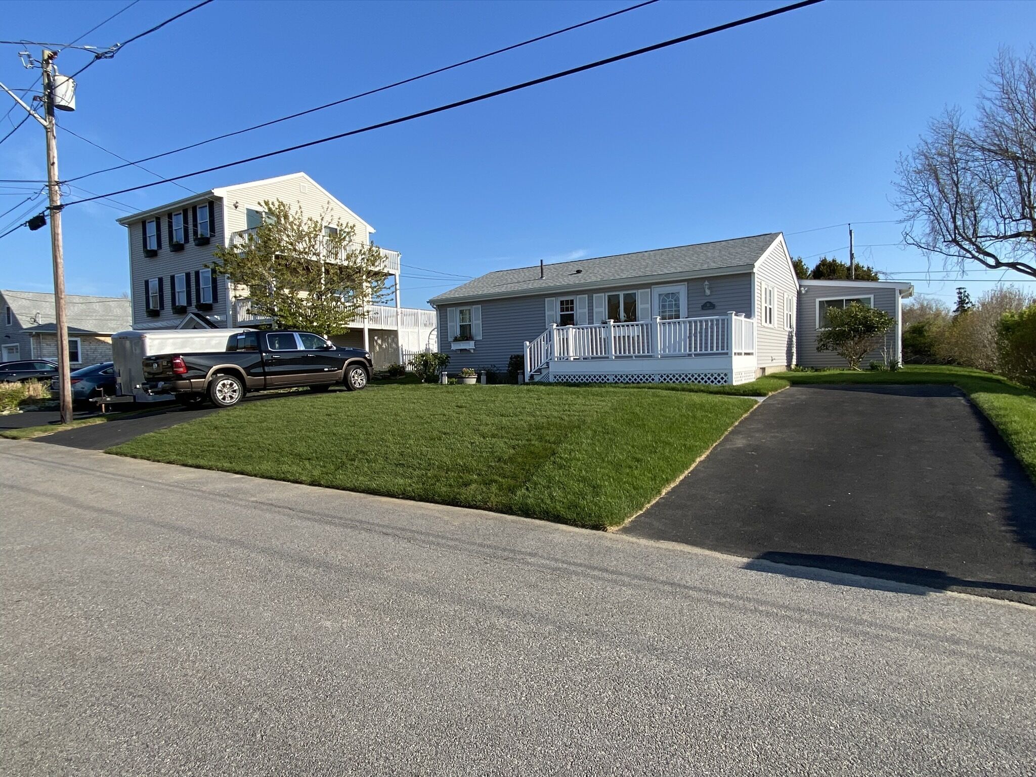 Summer Beach House for Weekly Rental/ Water Views/ Dock Access