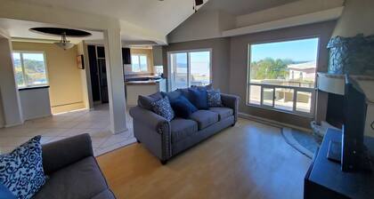 Lovely 2 Bdrm apartment with private terrace with grill