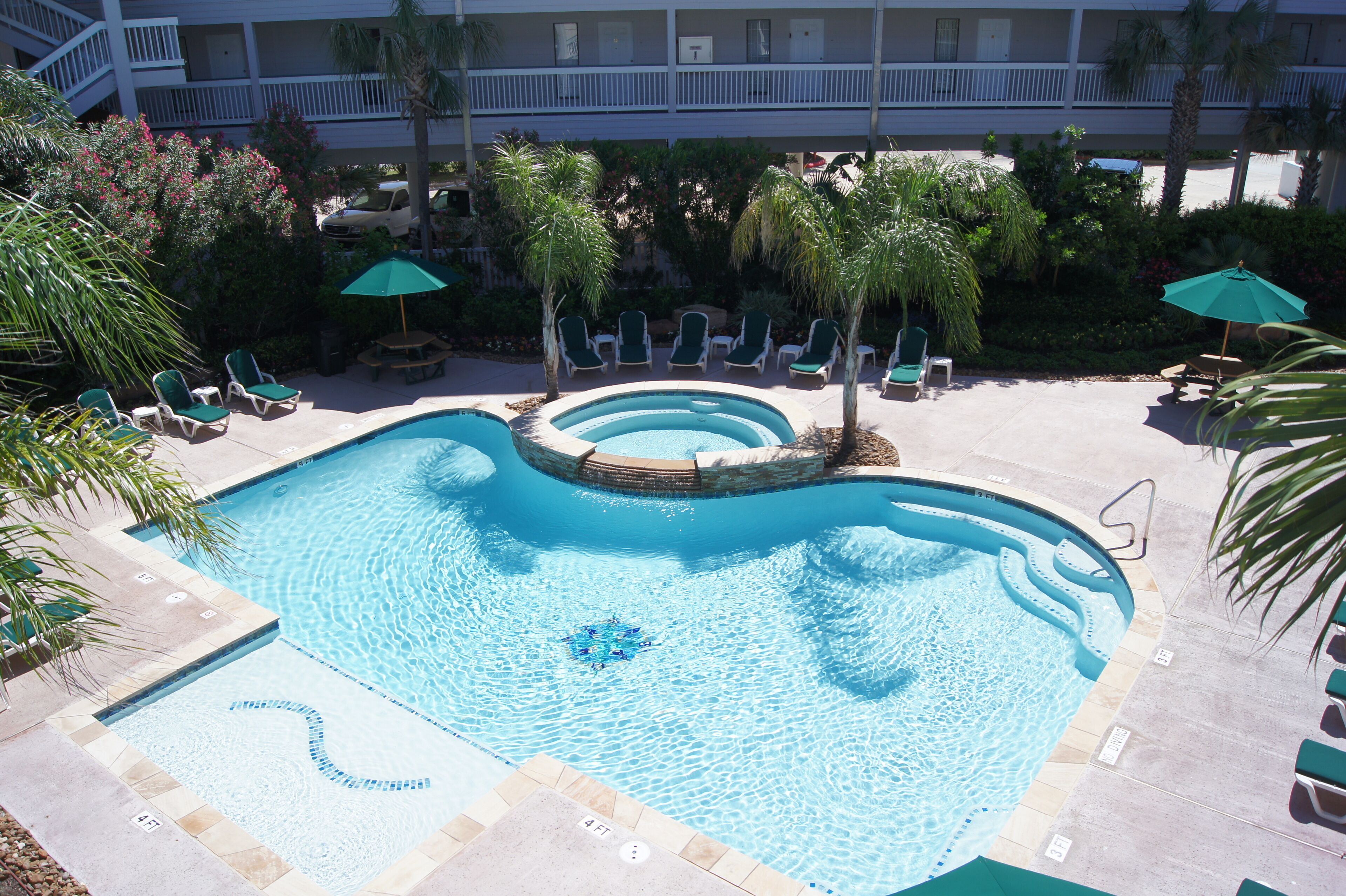 Condo (1 Bedroom) | Property amenity