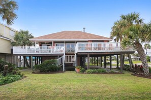 House (4 Bedrooms) | Property amenity - Casa Rosa West by Ryson Vacation Rentals (Galveston)