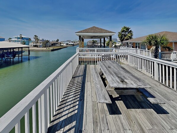 House (3 Bedrooms) | Property amenity